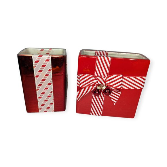 Christmas Presents Red & White Rectangle Ceramic Planters Set of 2 - Picture 1 of 12